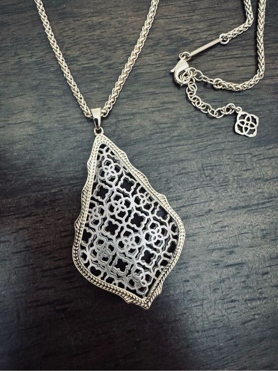 Kendra Scott Jewelry - Kendra Scott Addie Mixed Metal Silver Gold Lattice Pendant Necklace